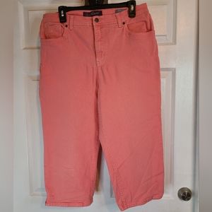 Gloria Vanderbilt Woman's Amanda Classic Capri's, Size: 16 Color: Coral